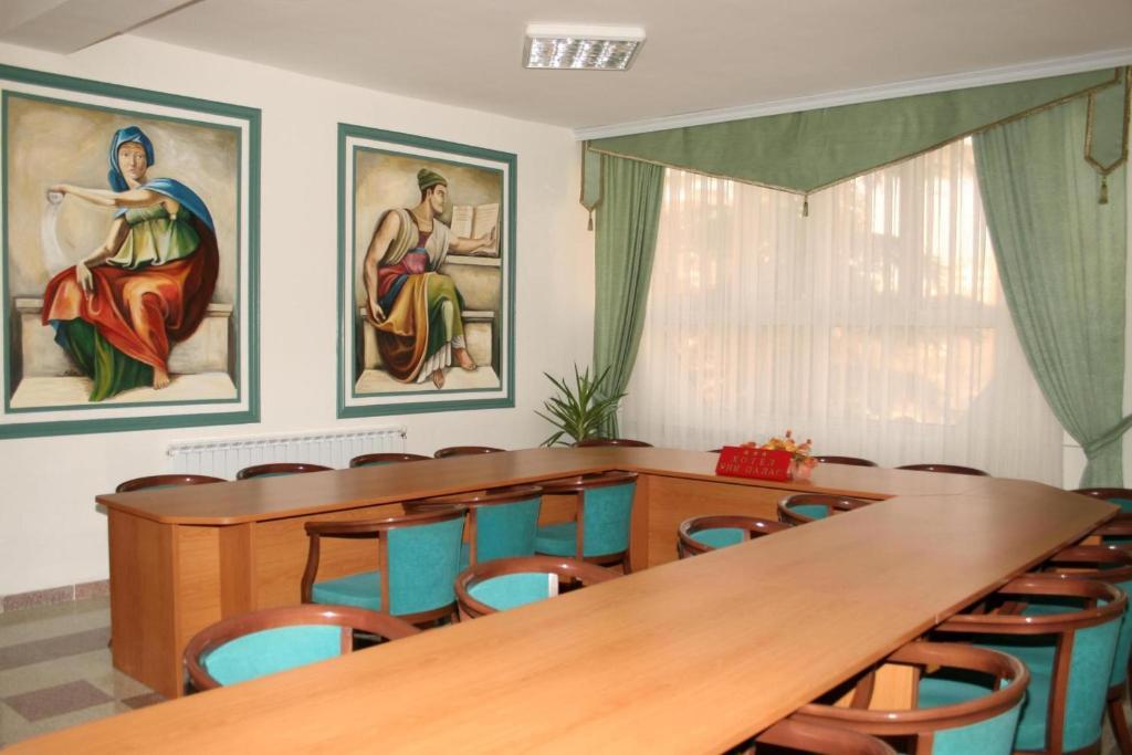 Hotel Uni Palas II Kavadar Dış mekan fotoğraf