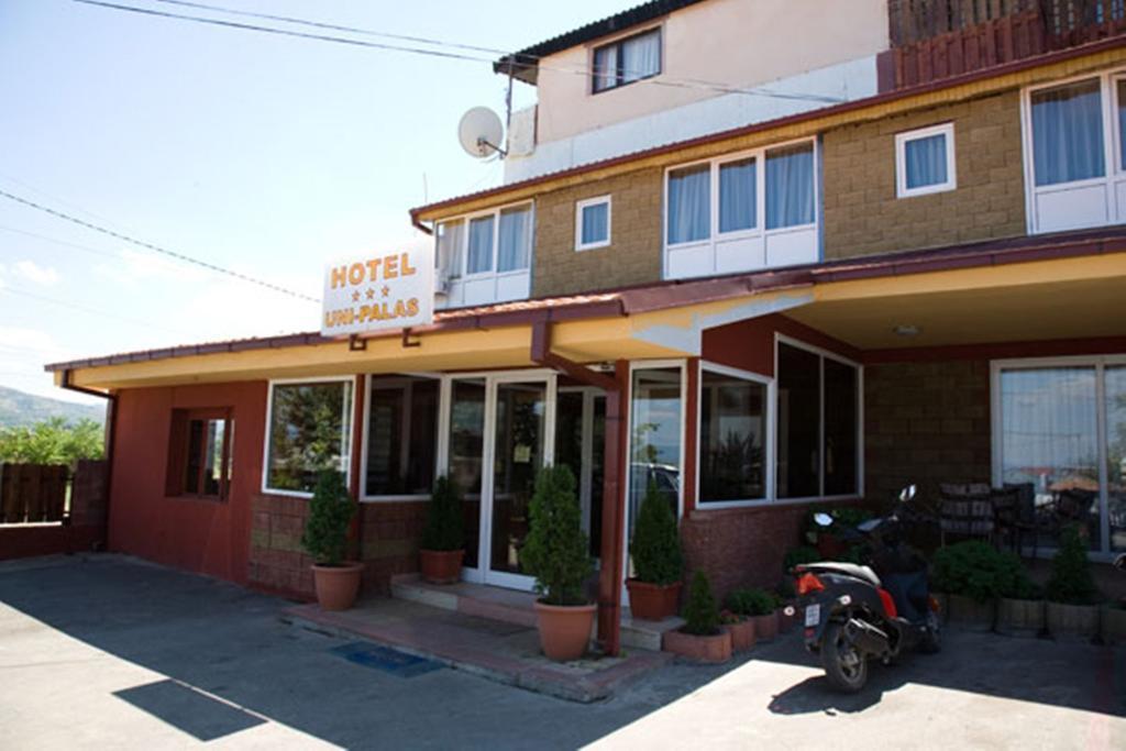 Hotel Uni Palas II Kavadar Dış mekan fotoğraf